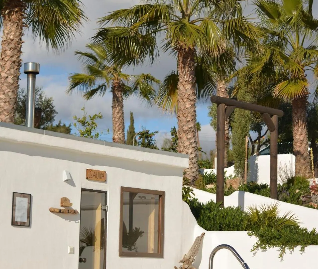 Bed and breakfast Ecovilla Benajarafe España